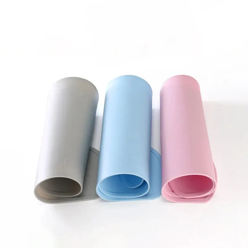 Non-Spill Pet Food Mat – Easy to Clean Waterproof Feeding Pad Paws and Claws