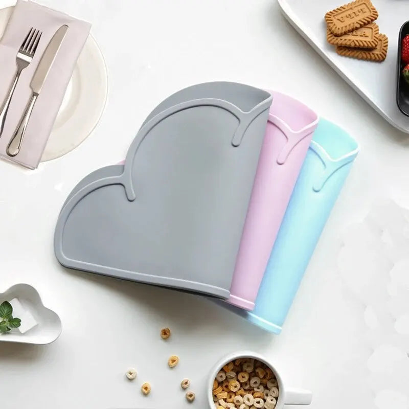 Non-Spill Pet Food Mat – Easy to Clean Waterproof Feeding Pad Paws and Claws