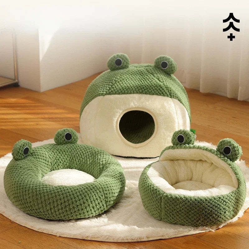 Small Frog Pet Nest – Warm Plush Semi-Closed Cat & Dog Bed